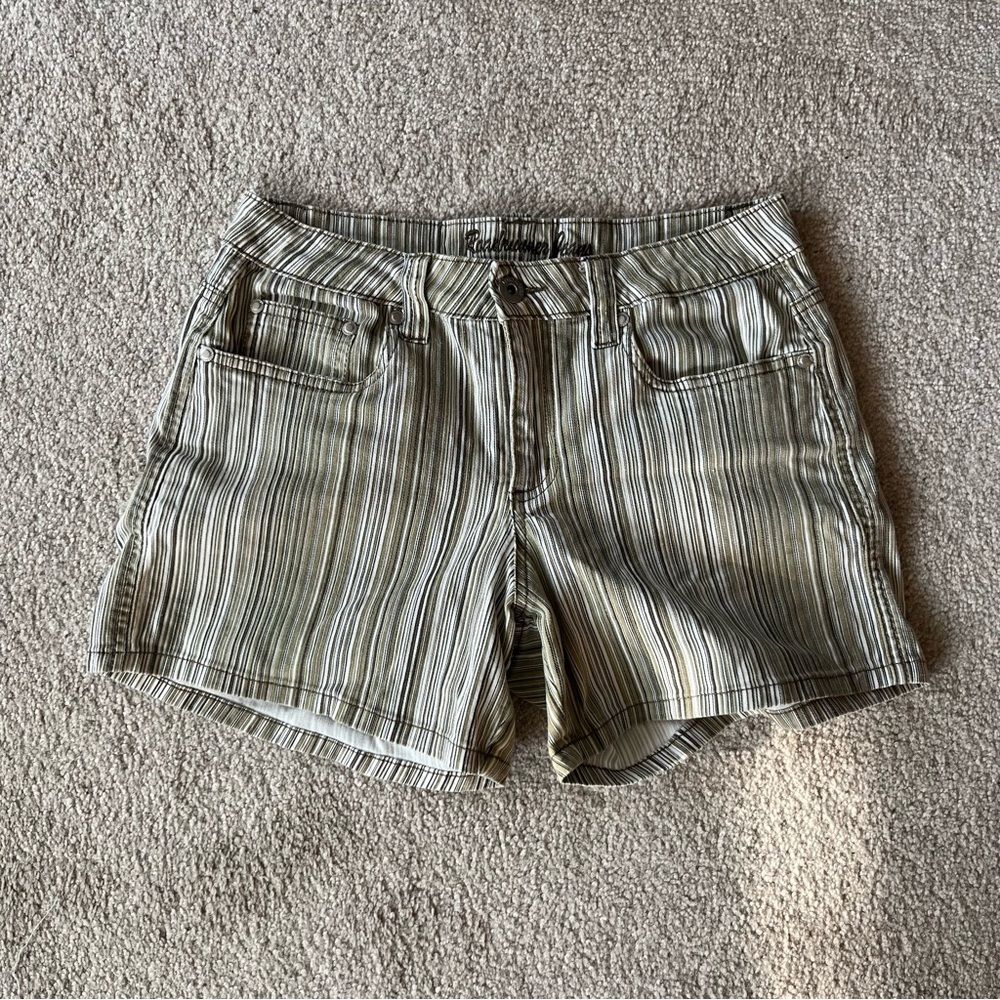 Roadrunner Jeans Green/Beige Pin-Striped Shorts